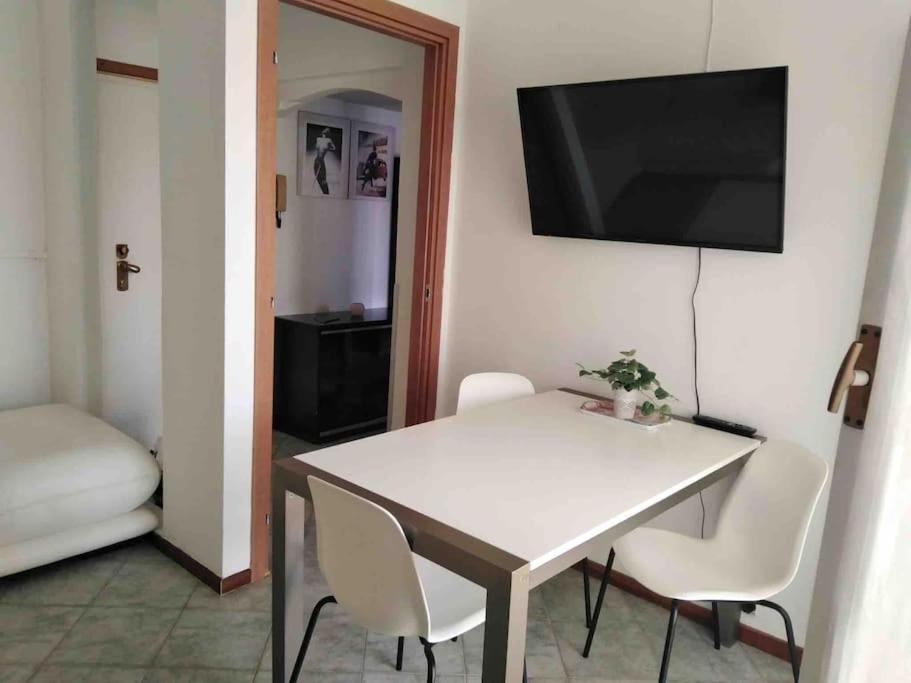 מילאנו Lovely Flat, Super Connected To The Centre,Wifi,4P מראה חיצוני תמונה